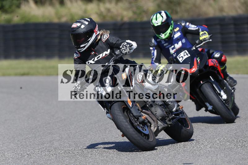 Archiv-2025/49 26.08.2025 Cornu Master School ADR/gruen-vert/60